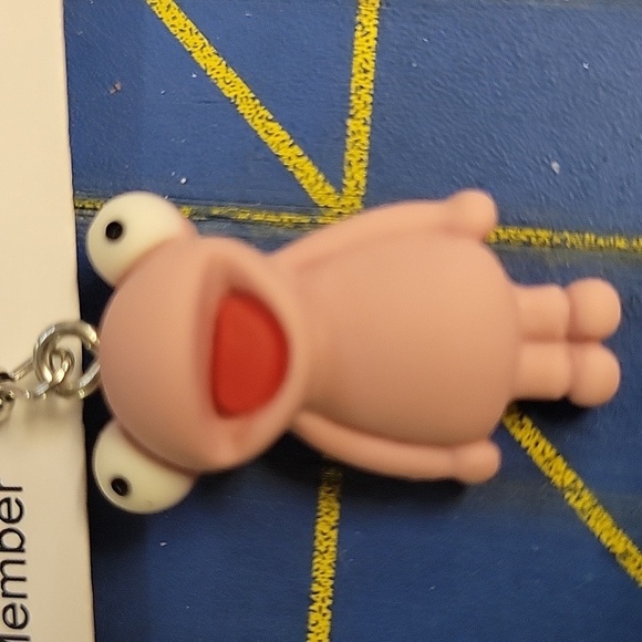 La Ti Da Handmade Pink Frog Earrings - Picture 2 of 2